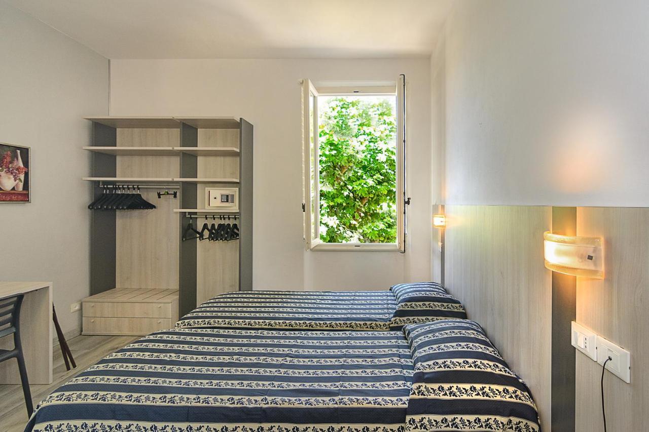 Hotel Apuana Marina di Pietrasanta Kültér fotó