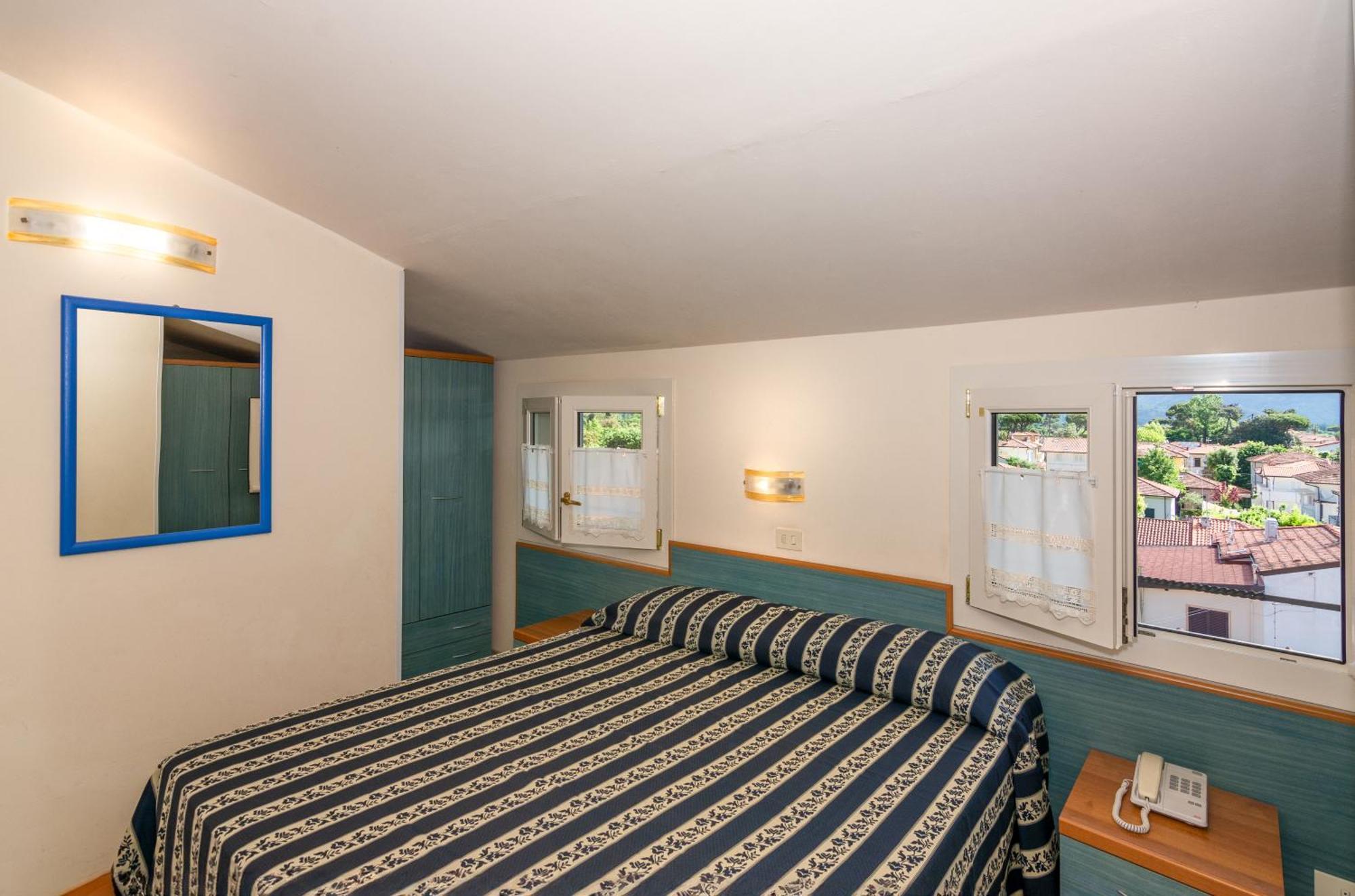Hotel Apuana Marina di Pietrasanta Kültér fotó