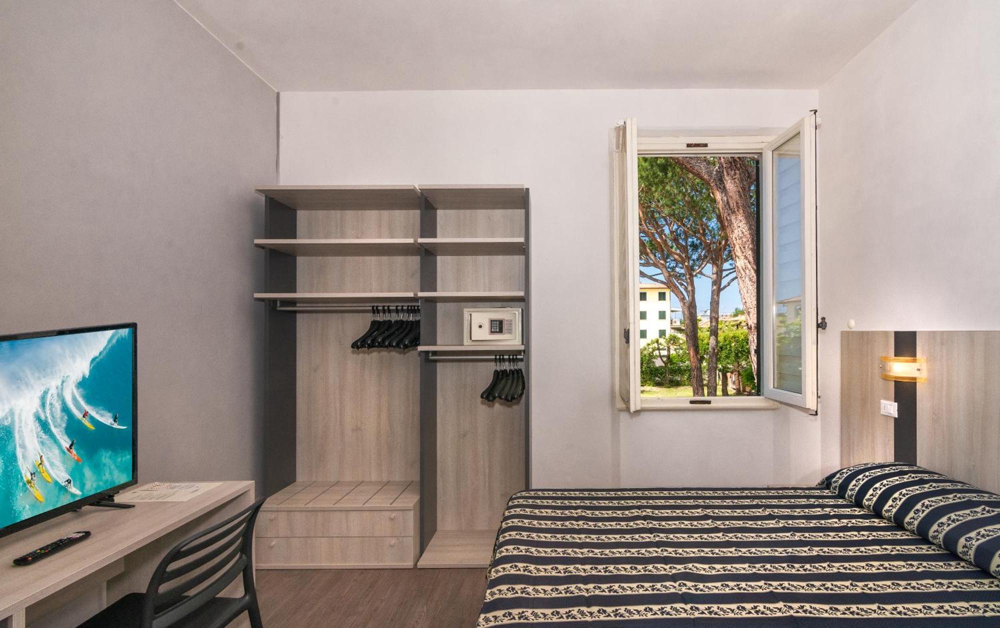 Hotel Apuana Marina di Pietrasanta Kültér fotó
