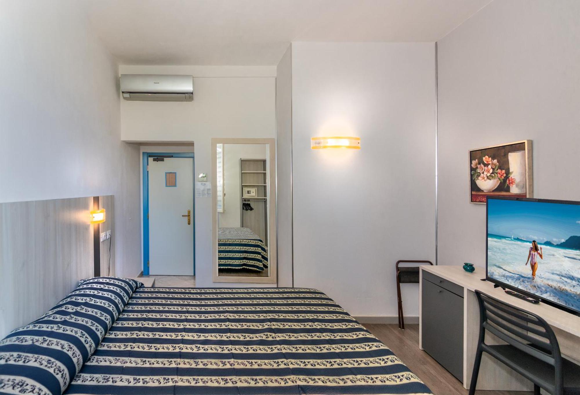 Hotel Apuana Marina di Pietrasanta Kültér fotó