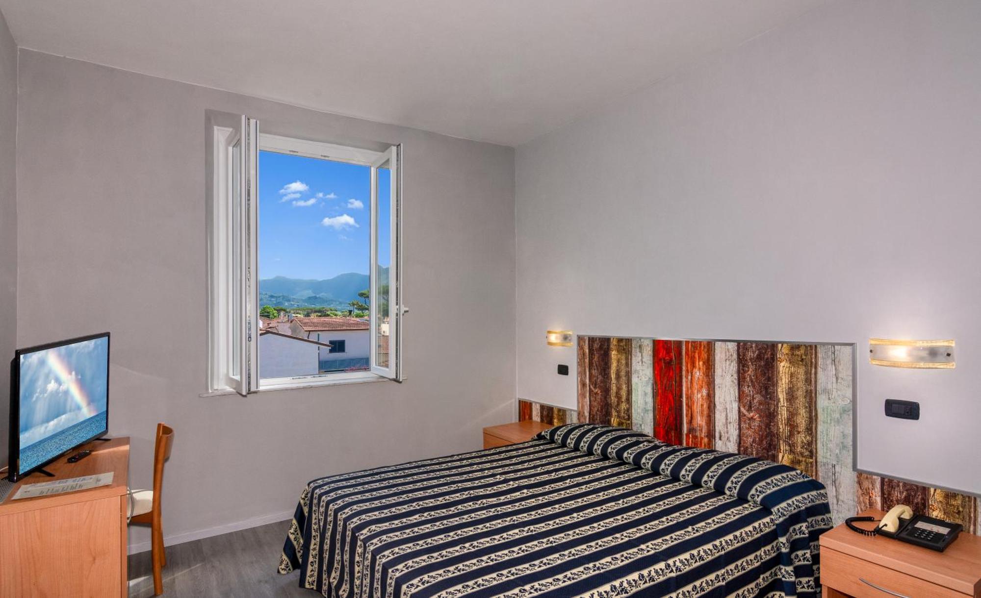 Hotel Apuana Marina di Pietrasanta Kültér fotó
