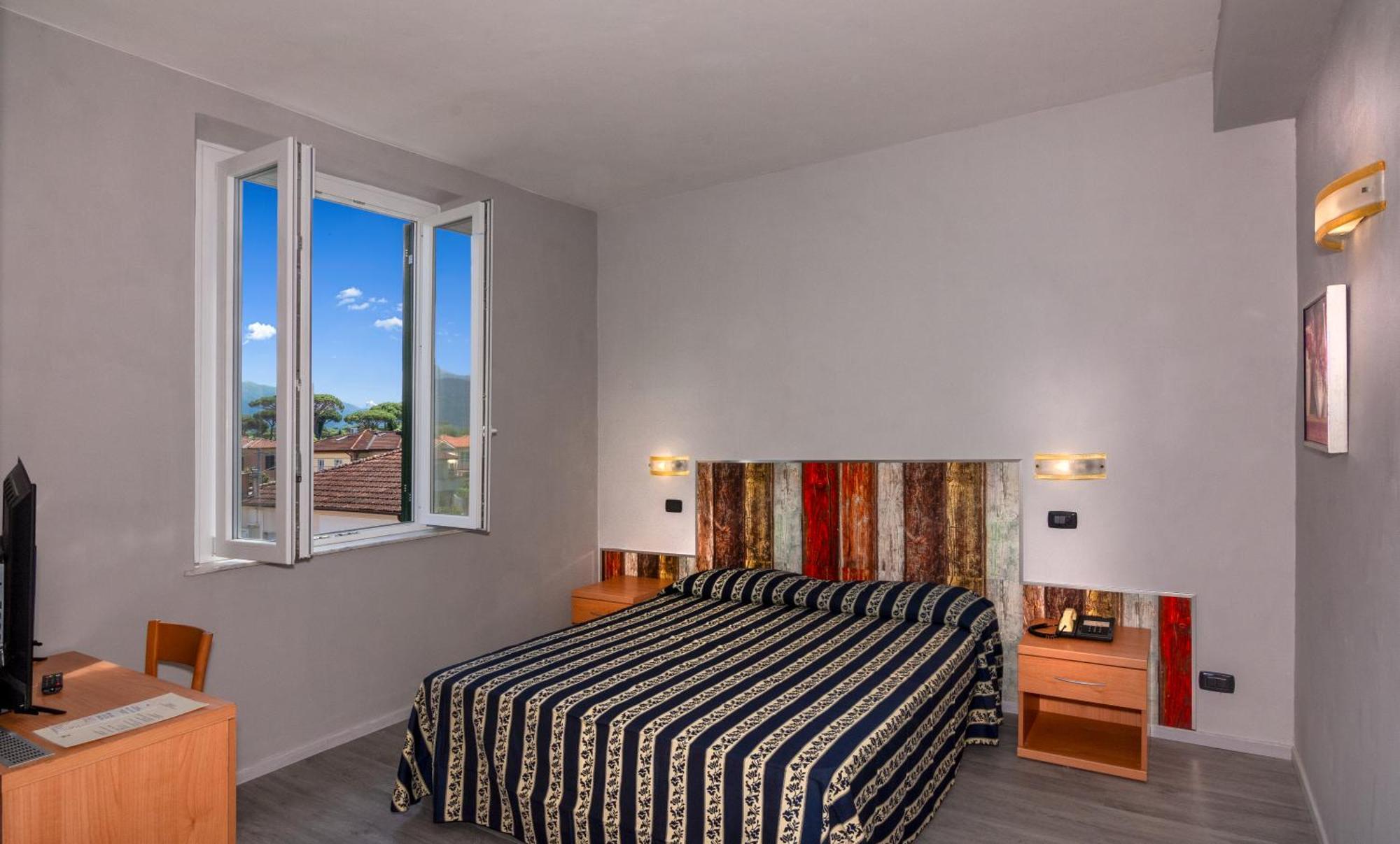 Hotel Apuana Marina di Pietrasanta Kültér fotó