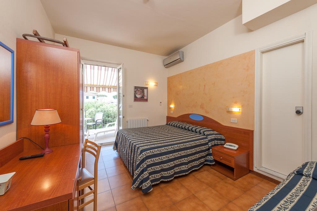 Hotel Apuana Marina di Pietrasanta Kültér fotó
